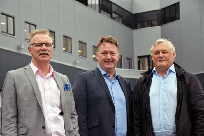 Salgssjef Hjalmar Wiik, markedssjef Morten Skinnarmo og daglig leder Jan Erik Evanger i APX Systems tror IntelliTrack kan styrke bunnlinjen til både store og små transportbedrifter. Foto: Stein Inge Stølen