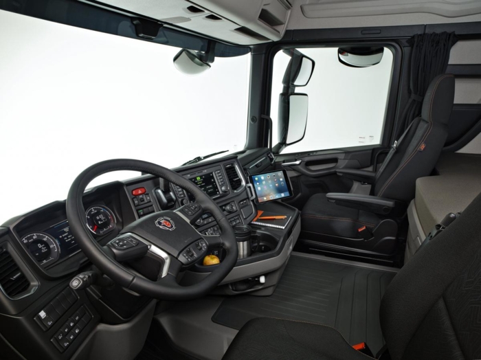 Førermiljøet kjenner vi igjen fra trekkvognene som ble lansert for ett års tid siden.