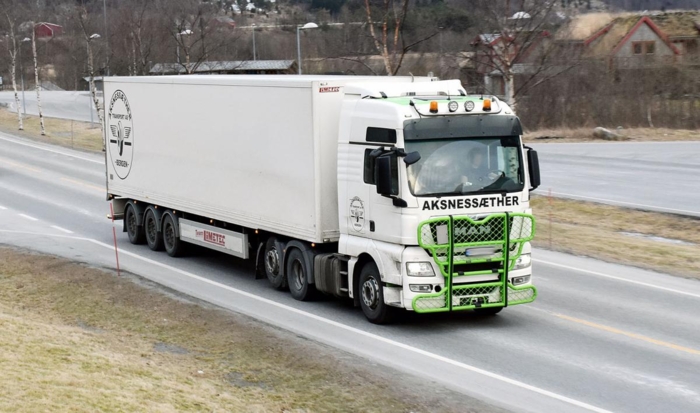 Litauiske sjåfører som kjørte for Aksnessæther Transport AS ble ifølge Arbeidstilsynet grovt utnyttet. Mange av sjåførene er nå fast ansatt i selskapet og kjører ruter mellom Oslo og Bergen. Foto: Stein Inge Stølen