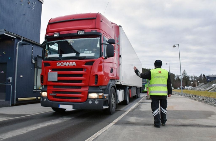 : I følge Tron Ersvik er bare 37 kabotasjetransporter anmeldt for brudd på regelverket siden februar i 2015. Illustrasjonsfoto: Stein Inge Stølen