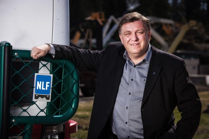 Administrerende direktør i NLF Geir A. Mo ønsker at alle yrkessjåfører går foran som gode eksempler i skoletrafikken. Foto: NLF