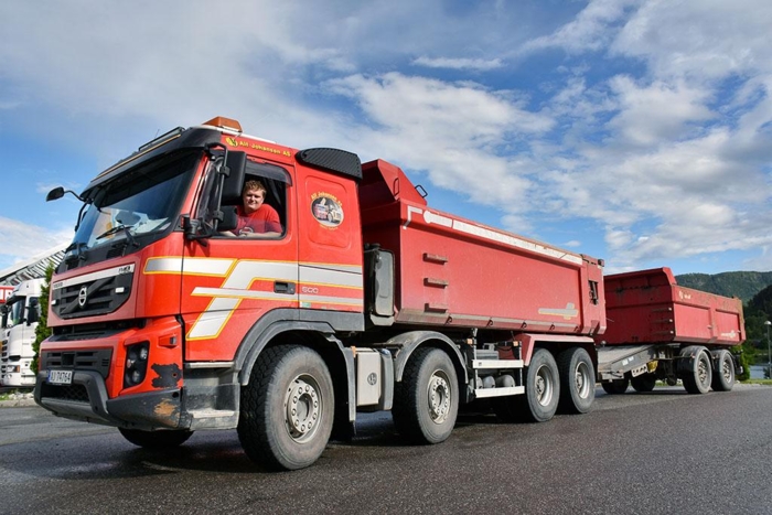 En Volvo FMX 500 får jobben gjort. Foto: Stein Inge Stølen