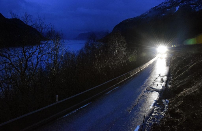 På veier som dette er det godt å ha lokalkjente sjåfører bak rattet. Foto: Stein Inge Stølen