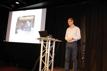 UTVIKLINGSTRENDER: Det forventes at oljeprisen skal stige, noe som betyr økt aktivitet i innen oljeindustrien og dermed også transportsektoren. Foto: TS forum